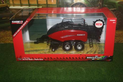 Boeryes: Case IH LB434R XL Balenpers Van Britains, Hobby en Vrije tijd, Modelauto's | 1:32, Nieuw, Tractor of Landbouw, Britains