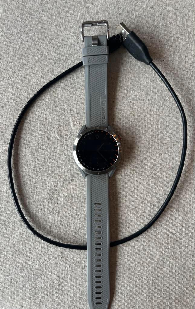Garmin Approach S40 GPS Golfhorloge - Grijs, Sieraden, Tassen en Uiterlijk, Sporthorloges, Gebruikt, Android, Zwart, GPS, Ophalen of Verzenden