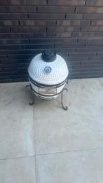 Kleine white green egg barbecue, Tuin en Terras, Houtskoolbarbecues, Ophalen of Verzenden, Zo goed als nieuw
