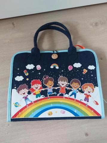 Sluitingen leren speelgoed peuters/kleuters beschikbaar voor biedingen