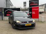 Volkswagen Golf 2.0 TSI GTI Performance DSG 230PK LEER|PANO|, Auto's, Gebruikt, 4 cilinders, 1984 cc, Bedrijf
