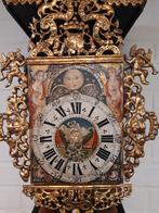 Antieke Heerenveense stoelklok,  18e eeuw, Ophalen