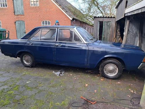 Ford Taunus 2.3 20M S 1970 Blauw, Auto's, Ford, Particulier, Overige modellen, Benzine, Sedan, Handgeschakeld, Blauw, Blauw, Voorwielaandrijving