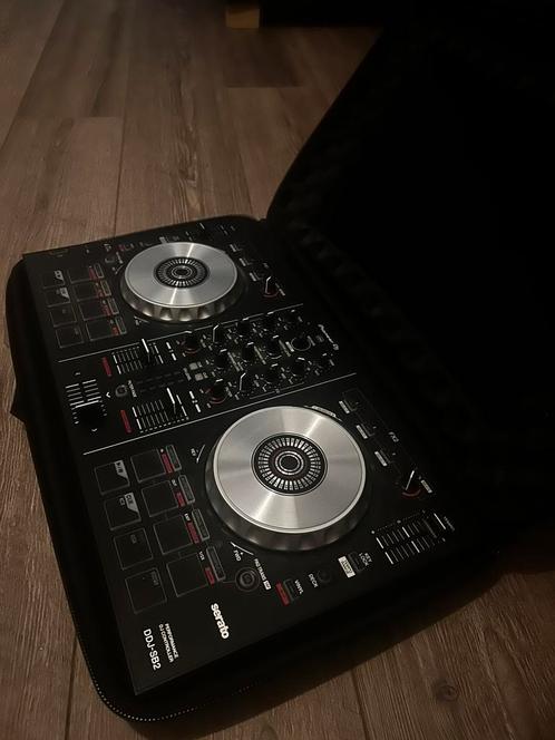 Pioneer Performace DJ Controller DDJ-SB2 (met case), Muziek en Instrumenten, Dj-sets en Draaitafels, Zo goed als nieuw, Draaitafel
