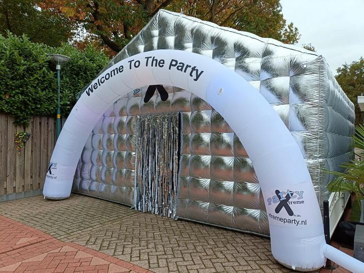 Opblaasbare feesttenten te huur & benodigdheden, Hobby en Vrije tijd, Feestartikelen | Verhuur, Ophalen