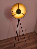 Mooie staande vloerlamp, Huis en Inrichting, Lampen | Vloerlampen, Ophalen, Zo goed als nieuw, 150 tot 200 cm