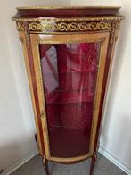 Antieke vitrinekast, Ophalen