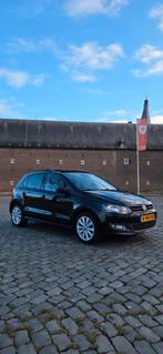 Volkswagen Polo 1.4 panorama dak + vol options, Voorwielaandrijving, 970 kg, 40 €/maand, Zwart