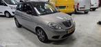 Lancia Ypsilon 1.4-16V Airco Cruise Dakraam 2009 85.000 NAP, Auto's, Lancia, Voorwielaandrijving, Gebruikt, 400 kg, Handgeschakeld