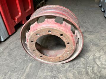 Stalen Mercedes velg 22,5x8,25 beschikbaar voor biedingen