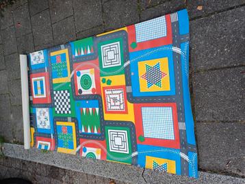 leuk speelkleed beschikbaar voor biedingen