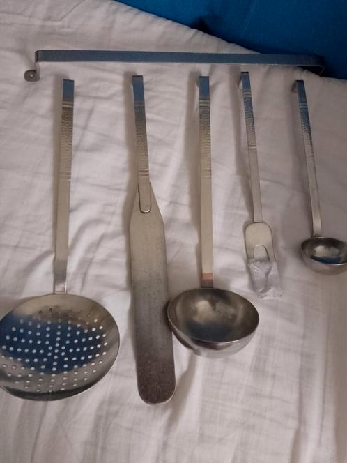 Voorhout - Vintage RVS Lepelrek, Antiek en Kunst, Antiek | Keukenbenodigdheden, Ophalen of Verzenden