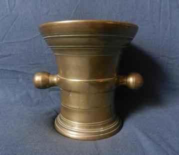 Messing koper vijzel met knoppen Nederland ca 1820 h 14,4 cm beschikbaar voor biedingen
