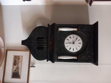 Schwarzwalder klok beschikbaar voor biedingen