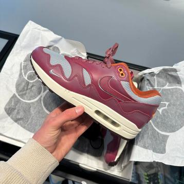 Nike Air Max 1 Patta • Waves Rush Maroon (with Bracelet) beschikbaar voor biedingen