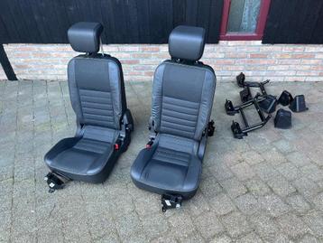 Land Rover stoelen puma achter 3e rij beschikbaar voor biedingen