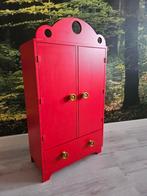 Mooie rode houten poppenkledingkast, Gebruikt, Minder dan 50 cm, Ophalen, Minder dan 90 cm
