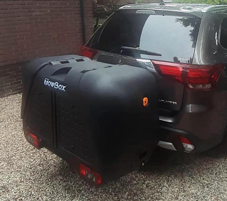 Te huur: Towbox V2 bagagebox 390 liter, Auto diversen, Bagagerekken, Gebruikt, Ophalen