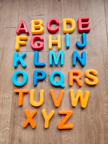 Kleurrijke Letter Vormpjes ABC beschikbaar voor biedingen