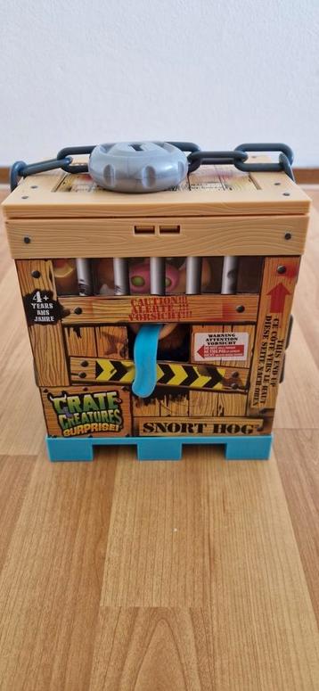 Snort hog crate Creatures  beschikbaar voor biedingen