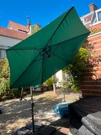 Mooie groene zweef parasol incl parasolvoet, Ophalen, Zo goed als nieuw, Parasolvoet
