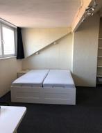 Tweepersoonsbed met matrassen (180x200), Ophalen, Tweepersoons, Zo goed als nieuw, 180 cm