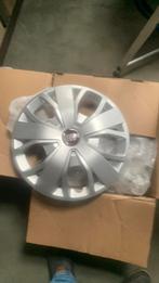 Wieldoppen 16 inch fiat nieuw 75 euro, Auto diversen, Wieldoppen, Ophalen of Verzenden, Zo goed als nieuw