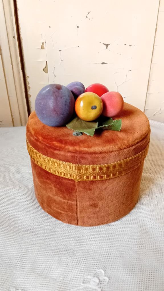 Chocoladedoosje/candycontainer GODIVA, Antiek en Kunst, Curiosa en Brocante, Verzenden