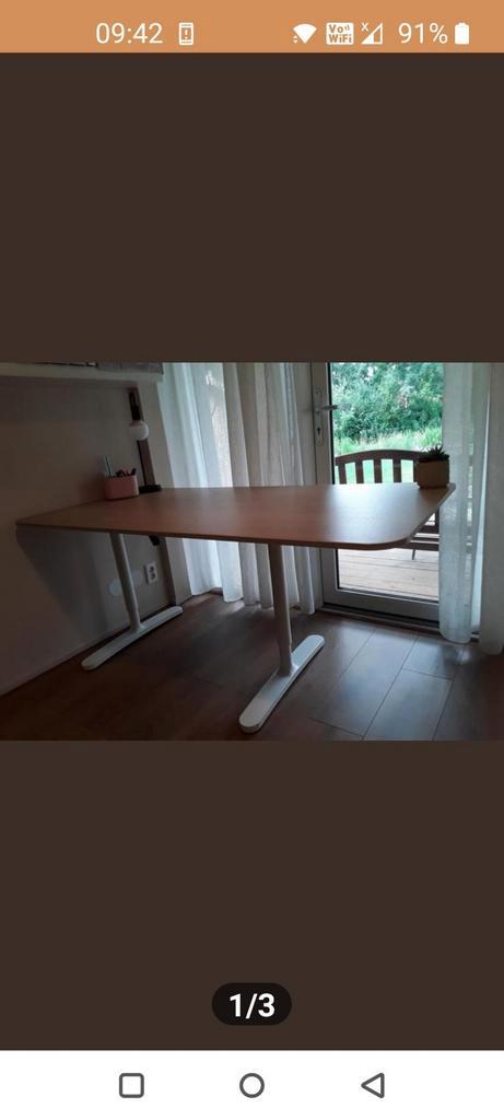 Ikea verstelbaar bureau Bekant., Huis en Inrichting, Bureaus, Zo goed als nieuw, Bureau, In hoogte verstelbaar, Ophalen