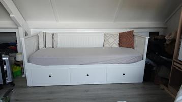Ikea hemnes uitschuifbed beschikbaar voor biedingen
