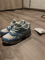 Asics gel nyc ice blue, Ophalen of Verzenden, Zo goed als nieuw, Wit