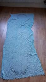 Mintkleurige grote sjaal met details, Maat 42/44 (L), Ophalen of Verzenden, Sjaal, Onbekend
