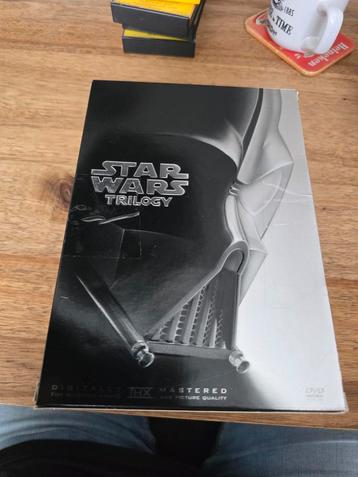 Star Wars Trilogy 4 dvd's  beschikbaar voor biedingen
