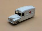 Daimler Ziekenwagen 1:43 Dinky Toys England, Ophalen of Verzenden, Gebruikt, Auto, Dinky Toys