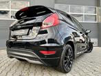 Ford Fiesta 1.0 ST-LINE *140PK*ECC*PDC*BLACK/RED, Auto's, Ford, Voorwielaandrijving, Stof, Gebruikt, Zwart