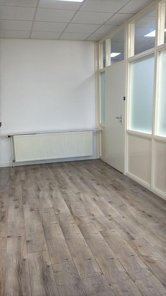 Te huur: Moderne kantoorruimte in Zaandam Sluispolderweg, Huizen en Kamers, Kamers te huur, Amsterdam, Minder dan 20 m²