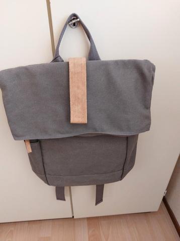 Nieuwe Vasad Canvas Rugzak Grijs beschikbaar voor biedingen