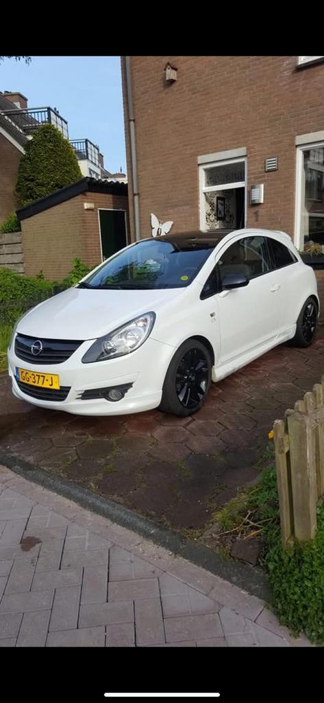 Opel Corsa 1.2 16V D 2009 Wit kilometers 121700, Auto's, Opel, Particulier, Corsa, Benzine, C, Hatchback, Handgeschakeld, Geïmporteerd
