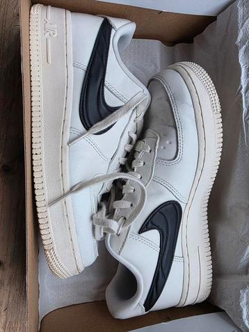 Nike Air Force 1 mt 38 zgan. 2x gedragen. Zien er mooi uit. beschikbaar voor biedingen