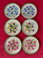 2 verschillende sets vintage onderzetters., Ophalen of Verzenden