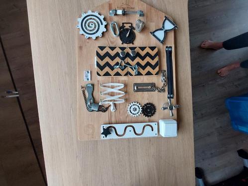 Hugo en Henry verkopen: Busy board, Kinderen en Baby's, Speelgoed | Educatief en Creatief, Gebruikt, Ophalen