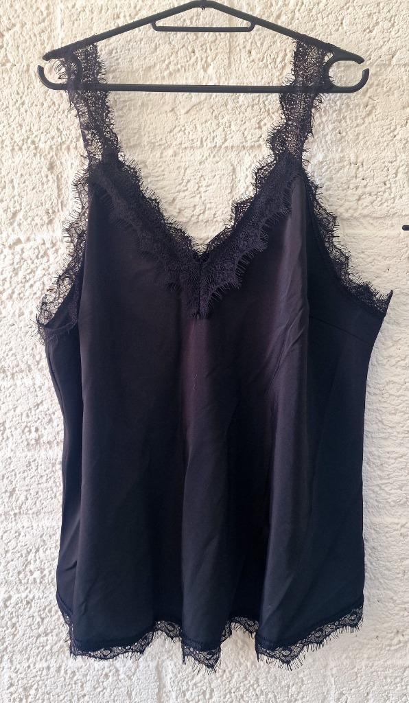 Nieuwe zwarte kanten top van Costa Mani maat XL, Kleding | Dames, Tops, Nieuw, Maat 46/48 (XL) of groter, Zwart, Ophalen of Verzenden