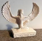 Beeldje Egyptische godin Isis, Antiek en Kunst, Ophalen of Verzenden