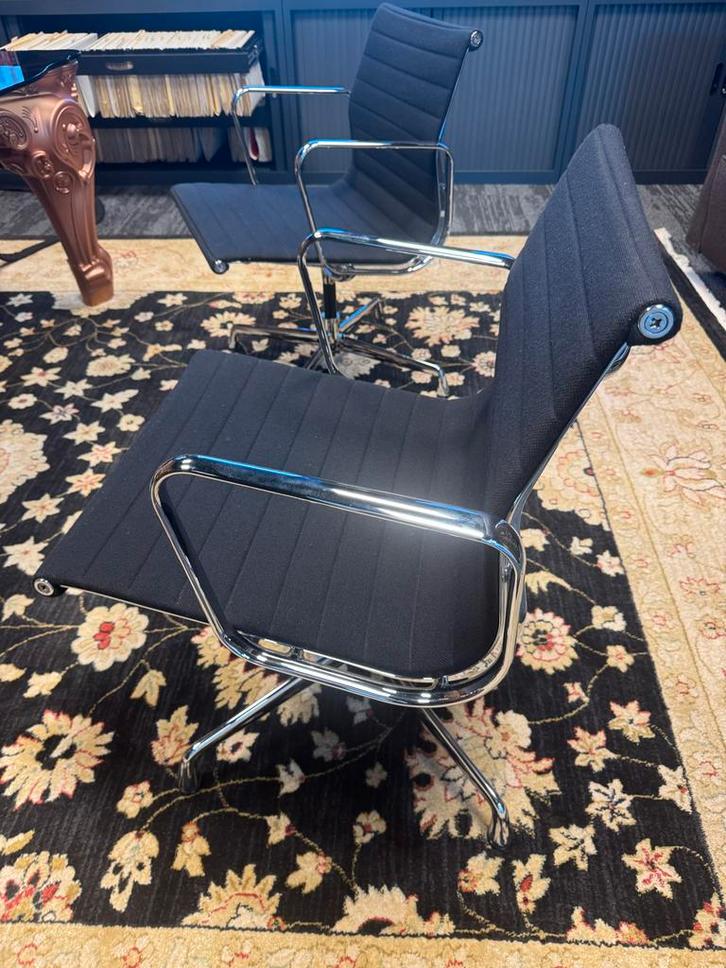 Vitra EA Vergaderstoelen - Design Klassieker, Huis en Inrichting, Bureaustoelen, Gebruikt, Bureaustoel, Zwart, Ergonomisch, Ophalen