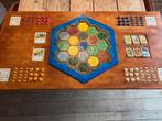 Uniek handgemaakt speelbord Kolonisten van Catan, Hobby en Vrije tijd, Gezelschapsspellen | Bordspellen, Drie of vier spelers