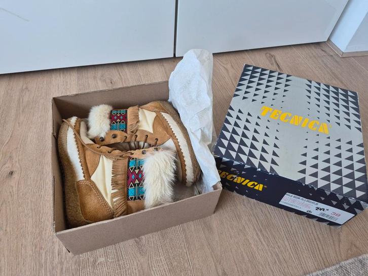 Tecnica Snowboots Maat 38, Kleding | Dames, Schoenen, Zo goed als nieuw, Snowboots, Beige, Ophalen of Verzenden