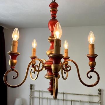 Houten hanglamp met 5 armaturen beschikbaar voor biedingen