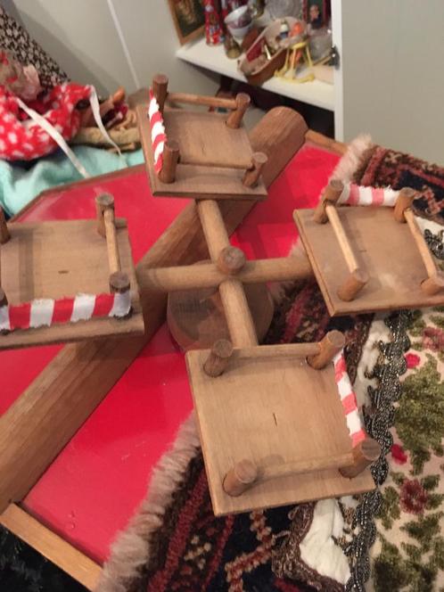 Oude houten poppenhuis meubeltjes/Sylvanian beertjes., Verzamelen, Poppenhuizen en Toebehoren, Gebruikt, Gebruiksvoorwerp, Ophalen of Verzenden