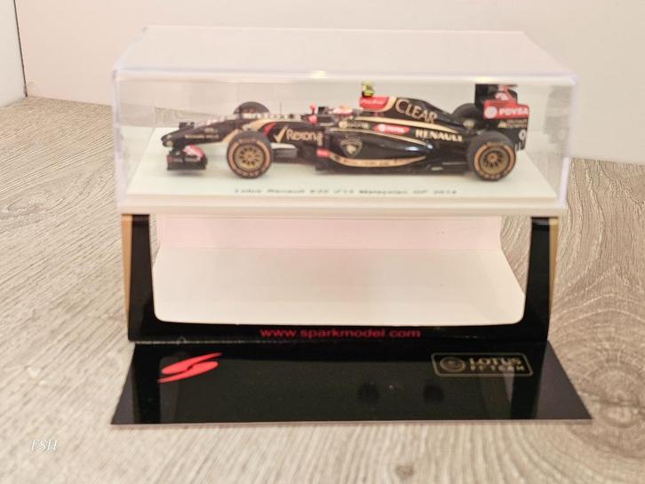 Lotus E22, Pastor Maldonado # 13, GP Malaysia 2014. SPARK., Hobby en Vrije tijd, Modelauto's | 1:43, Zo goed als nieuw, Auto, Overige merken