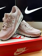 Nike Air Max 90 Barely Rose (maat 40), Kleding | Dames, Schoenen, Nieuw, Ophalen of Verzenden, Roze, Sneakers of Gympen